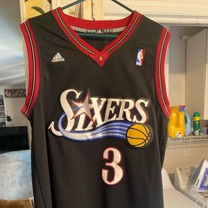Vintage Adidas Allen Iverson Philadelphia 76er’s jersey size medium